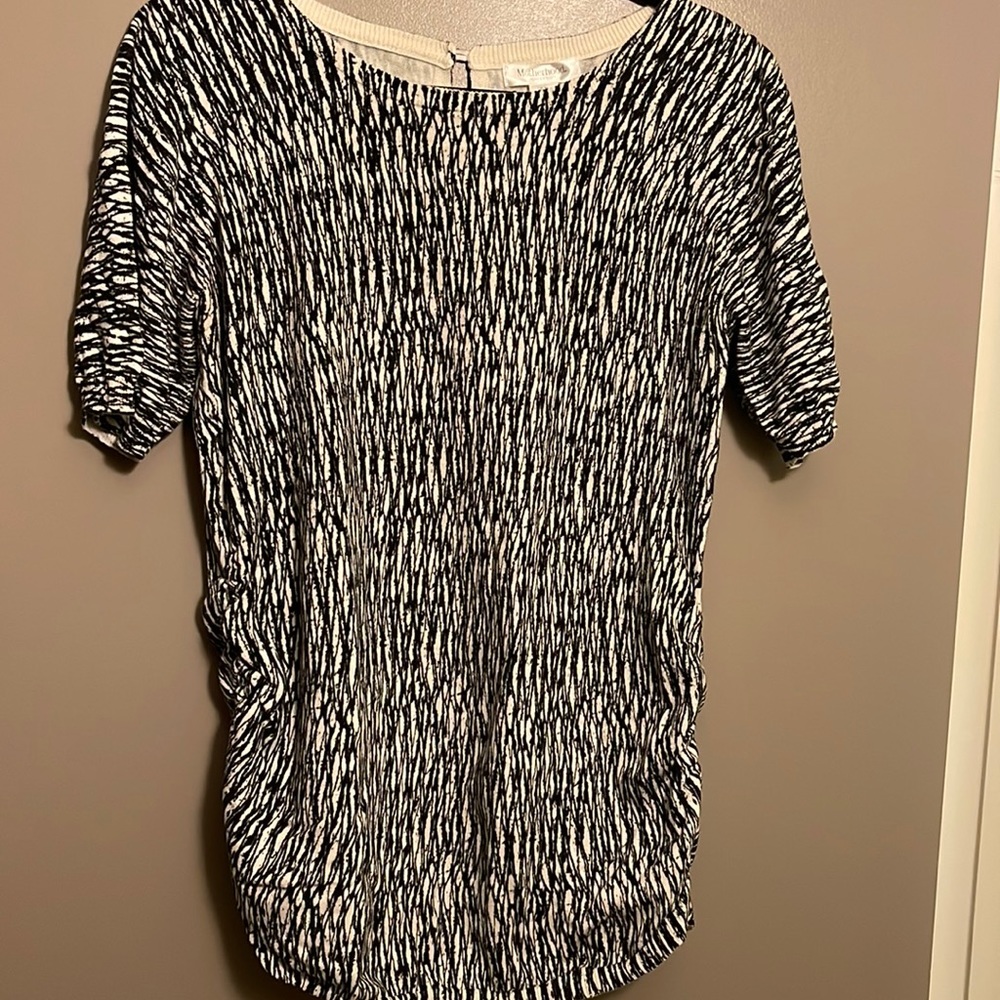 SOLD - Motherhood Maternity Short Sleeve Knit Black & White Sweater - Size XL